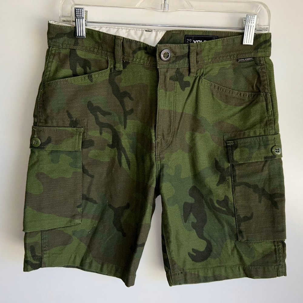 VOLCOM Men's Green Camo Camouflage Gritter Cargo Shorts Size 29 ~EUC
